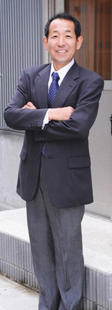 岡崎 靖